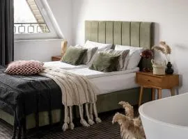 OBERŻA POD RÓŻĄ restauracja, sauny, jacuzzi