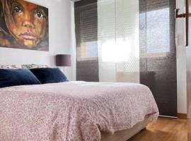 Adosado con Jacuzzi en Anguciana，位于Anguciana的酒店