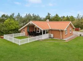 Four-Bedroom Holiday Home In Ulfborg