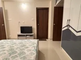 1 private bed-bath-balcony in 2bhk space