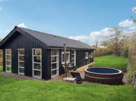 Cozy Home In Struer With Wifi，位于斯楚厄的酒店