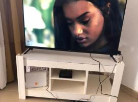 Joli appartement a saly pres de barracuda，位于萨利波图尔的酒店