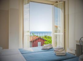 Hotel Selene - Vista Mare，位于里乔内的酒店