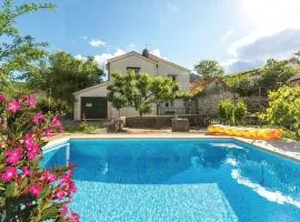 Two-Bedroom Holiday Home In Slivno