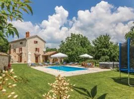 Awesome Home In Basici