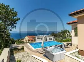 Awesome Home In Kostrena
