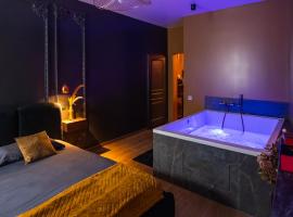 Dreamy Room - Evasion, balnéo & cinéma privé，位于昂热的酒店