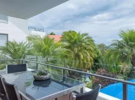 145 'Noosa International' 1 Edgar Bennett Noosa He