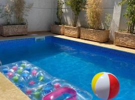 Villa moderne avec piscine sans vis à vis，位于Ouled Moussa的酒店