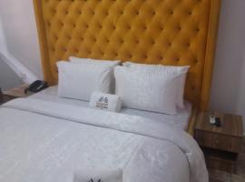 Segosh Hotel & Lounge，位于拉各斯的酒店