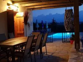 Villa Selene, mountain views, no stairs, 2 km from beach