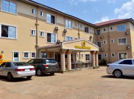 Tito Hotel and Lounge，位于Ogbogbo的酒店