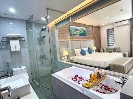 Central Halong Hotel，位于下龙湾的酒店
