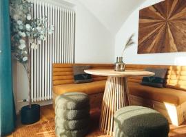 Celerina Retreat - Year Round Adventure Hub，位于切勒里纳的酒店
