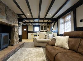 WILSONS COTTAGE - Cosy Cottage based in the Lake District，位于Camerton的酒店