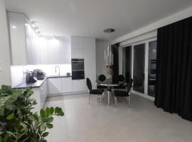 Apartament Black Glamour 728-828-835，位于Cedzyna的酒店