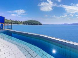 Namhae Pumda Pool villa Pension，位于南海郡的酒店