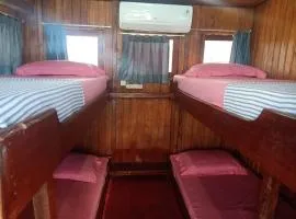 Labuan Bajo Tour Boats