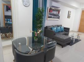 Simply the most comfortable place next to Boca Chica beach，位于博卡奇卡的带泳池的酒店