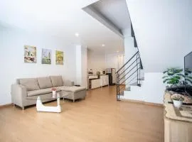 Bangsean Smile Home บ้านสไมล์ บางแสน