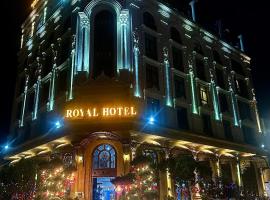 ROYAL HOTEL MONG CAI，位于Móng Cái的酒店