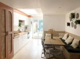 Jolie maison de ville au calme