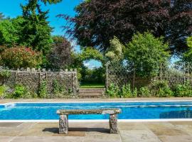 Buckstone House Coach House，位于科尔福德的酒店