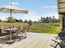 Three-Bedroom Holiday Home In Jerup