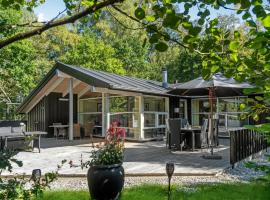 Holiday Home Hægvej Grenaa Xi，位于格雷诺的酒店
