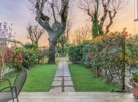 Vacation paradise in Iseo Lake with many pools