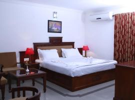 SR Kalai Hotel，位于Kattanam的酒店