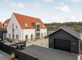 4 Bedroom Cozy Home In Løkken