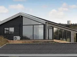 Cozy Home In Blokhus With Kitchen
