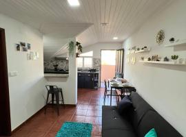 Meu Quintal Apartaments 2, Calheta Madeira，位于卡列塔的酒店