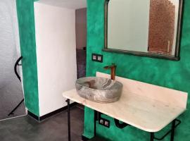 Cueva Pilones，位于Graena的酒店