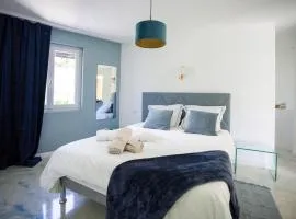 NUXIA Suites&SPA - L'Art Design