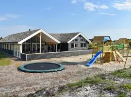 Nice Home In Ringkøbing With Sauna