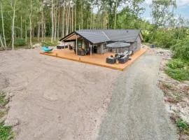 4 Bedroom Stunning Home In Nexø