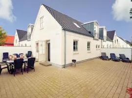 Three-Bedroom Holiday Home In Blavand