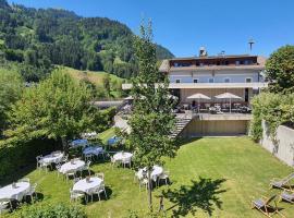 Gasthof Auwirt in Aurach，位于基茨比厄尔附近奥拉赫的酒店