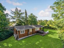 Cozy Home In Bogø By With Wifi，位于Bogø By的酒店