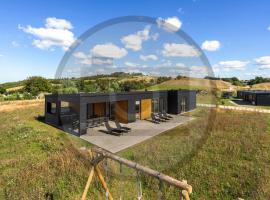 4 Bedroom Beautiful Home In Løgstrup，位于Løgstrup的酒店