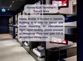 Kepler Club KLIA Terminal 1 - Airside Transit Hotel，位于雪邦的胶囊旅馆