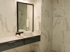 Hotel Boutique Gualamba，位于General Pinedo的Spa酒店