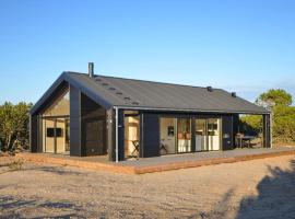 3 Bedroom Lovely Home In Anholt，位于Anholt的酒店
