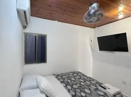 Casa con tres dormitorios y garaje