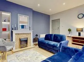 Beautiful Bungalow with Large Driveway and Garden