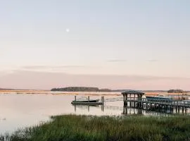 Signature Three Bedroom Lagoon Residence 1035