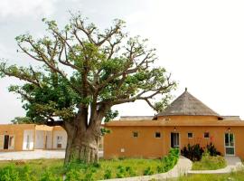 King Baobab Lodge，位于Diakhanor的酒店