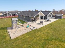 Awesome Home In Sydals With Kitchen，位于Sønderby的酒店